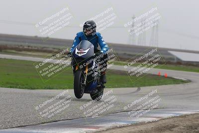 media/Nov-30-2025-TrackDaz (Sun) [[d8b22663df]]/B Group/Session 5 (Wheelie Bump)/